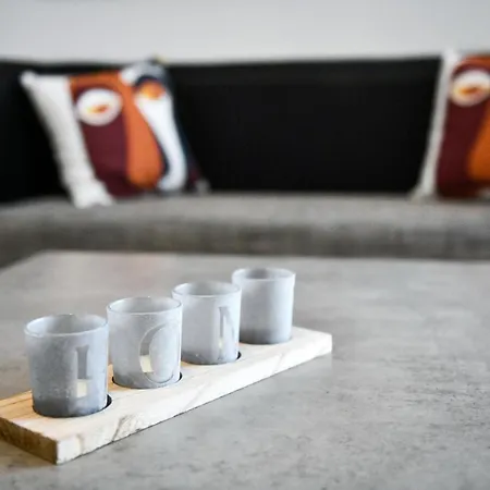 Apartman 22 *