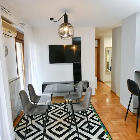 Apartman 22 Διαμέρισμα Μπάνια Λούκα
